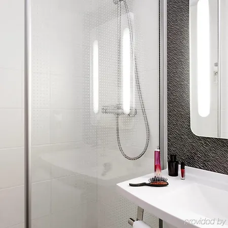 Ibis Roanne Restaurant 3*