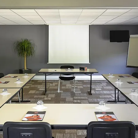 Ibis Roanne Restaurant 3* Le Coteau