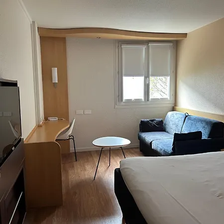 Ibis Roanne Restaurant Hotel 3*