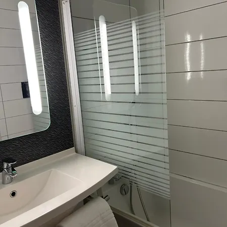 Ibis Roanne Restaurant Hotel