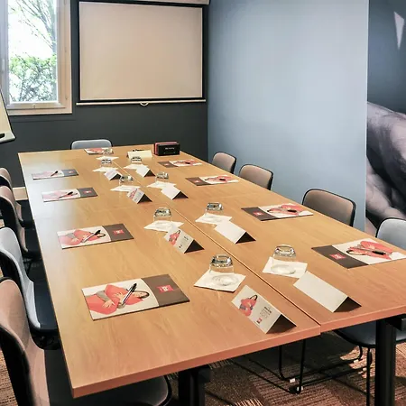 Ibis Roanne Restaurant Hotel
