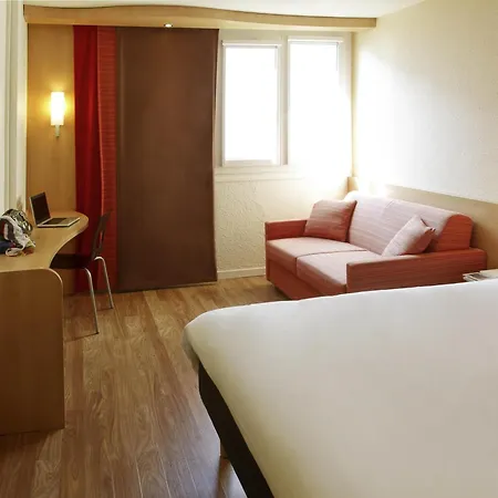 Ibis Roanne Restaurant Hotel Le Coteau