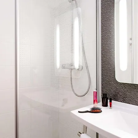 Ibis Roanne Restaurant 3*