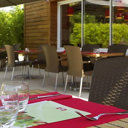 Ibis Roanne Restaurant Hotel 3*